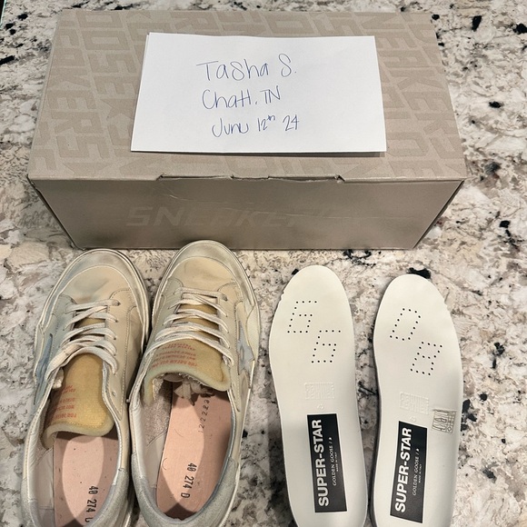 LIKE NEW WOMENS GOLDEN GOOSE SNEAKERS - Picture 6 of 7